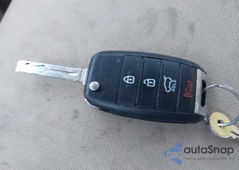 2017 Kia Sportage Lx z USA, uszkodzony, nr VIN KNDPMCAC5H7048500